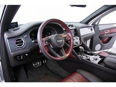 2021 Bentley BENTAYGA — миниатюра 41