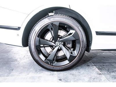 2021 Bentley BENTAYGA — миниатюра 35