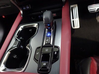 صورة مصغرة 20 لـ 2023 Lexus RX