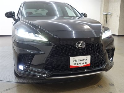 صورة مصغرة 32 لـ 2023 Lexus RX