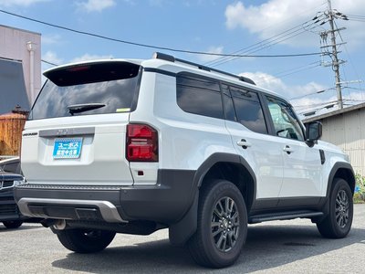 2025 Toyota LAND CRUISER 250 photo 8