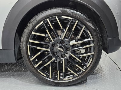 صورة 8 لـ 2024 MINI COOPER S