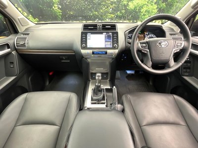 TOYOTA LAND CRUISER PRADO - 2