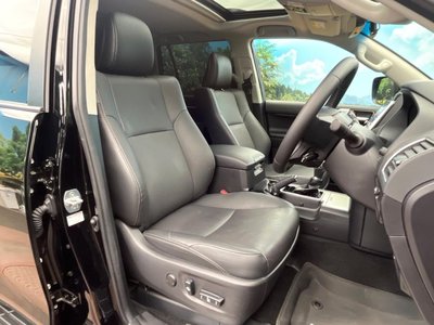TOYOTA LAND CRUISER PRADO - 7