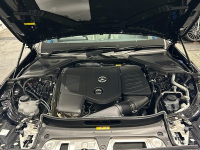 MERCEDES-BENZ E-CLASS - 8