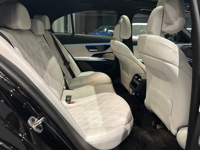 MERCEDES-BENZ E-CLASS - 7