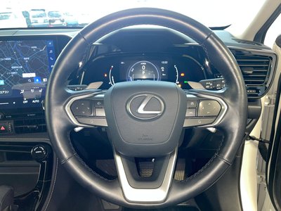 2022 Lexus NX — миниатюра 18