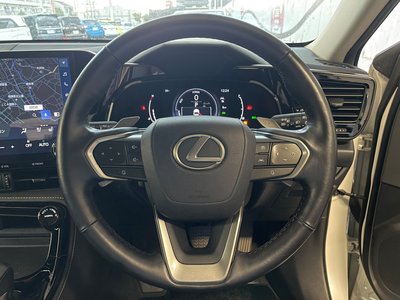 2022 Lexus NX — миниатюра 19