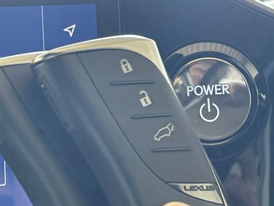 2022 Lexus NX — миниатюра 32