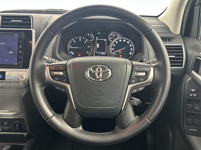 TOYOTA LAND CRUISER PRADO - 8