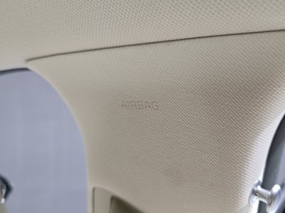 2021 Genesis GV70 — миниатюра 29