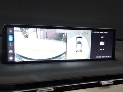 2021 Genesis GV70 — миниатюра 22