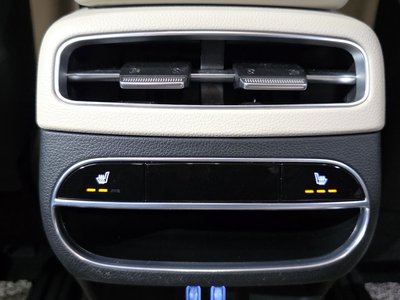 2021 Genesis GV70 — миниатюра 25