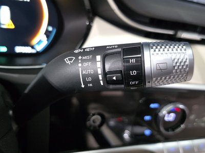 2021 Genesis GV70 — миниатюра 33
