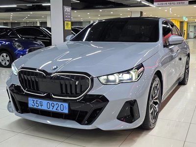 صورة 1 لـ 2026 BMW I5