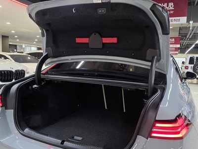 صورة 9 لـ 2026 BMW I5