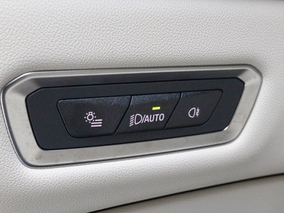 2025 BMW X7 — миниатюра 17