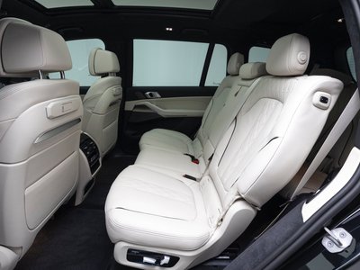 2025 BMW X7 — миниатюра 11