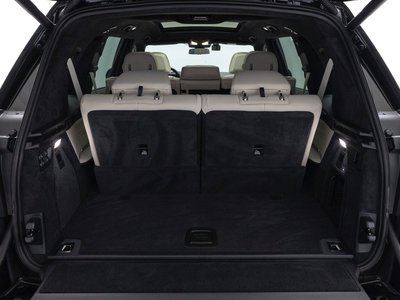 2025 BMW X7 — миниатюра 16
