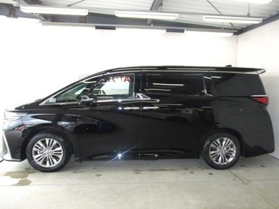2025 Toyota ALPHARD — фото 3
