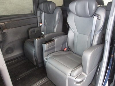 2025 Toyota ALPHARD thumbnail 18