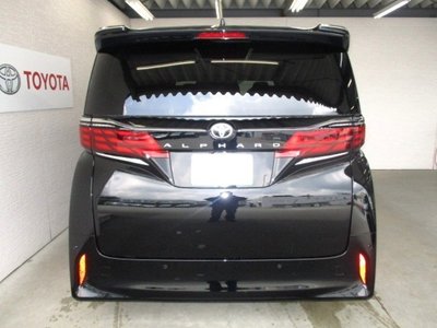 2025 Toyota ALPHARD — фото 4