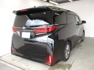 2025 Toyota ALPHARD — фото 5