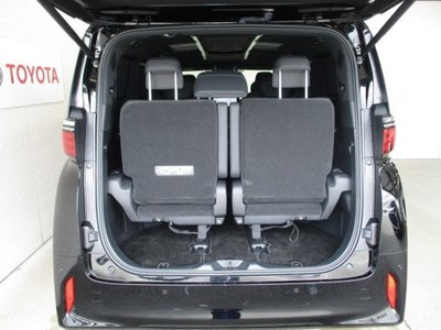 2025 Toyota ALPHARD thumbnail 13