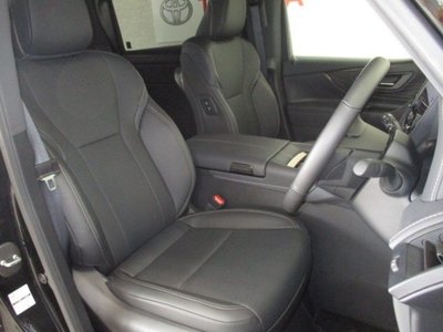 2025 Toyota ALPHARD thumbnail 16