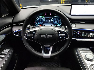 2021 Genesis GV70 — миниатюра 13