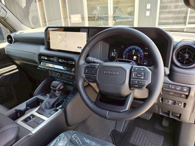 صورة 3 لـ 2026 Toyota LAND CRUISER 250