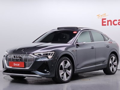 AUDI E-TRON - 1