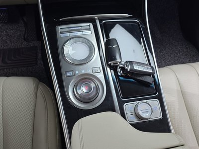 GENESIS GV80 - 9