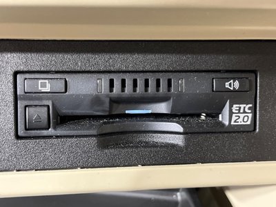 TOYOTA LAND CRUISER - 7