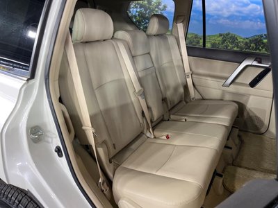 TOYOTA LAND CRUISER - 9