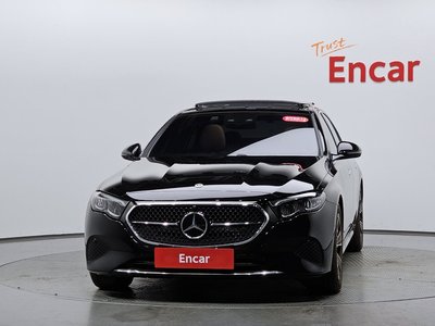 MERCEDES-BENZ E-CLASS - 3