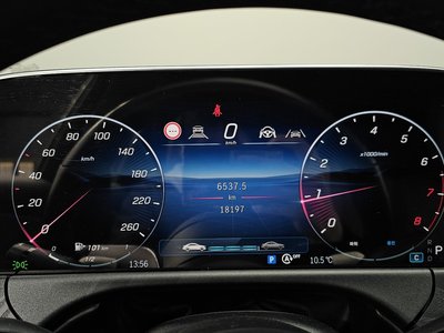 MERCEDES-BENZ E-CLASS - 8