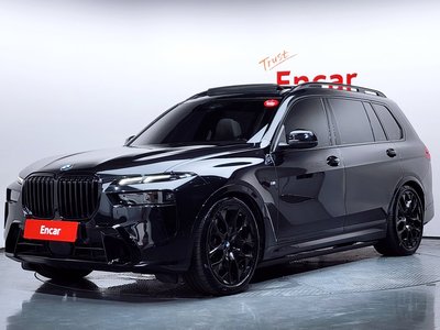 2025 BMW X7 照片 1