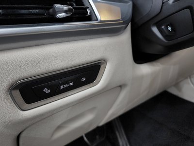 صورة مصغرة 28 لـ 2025 BMW X7