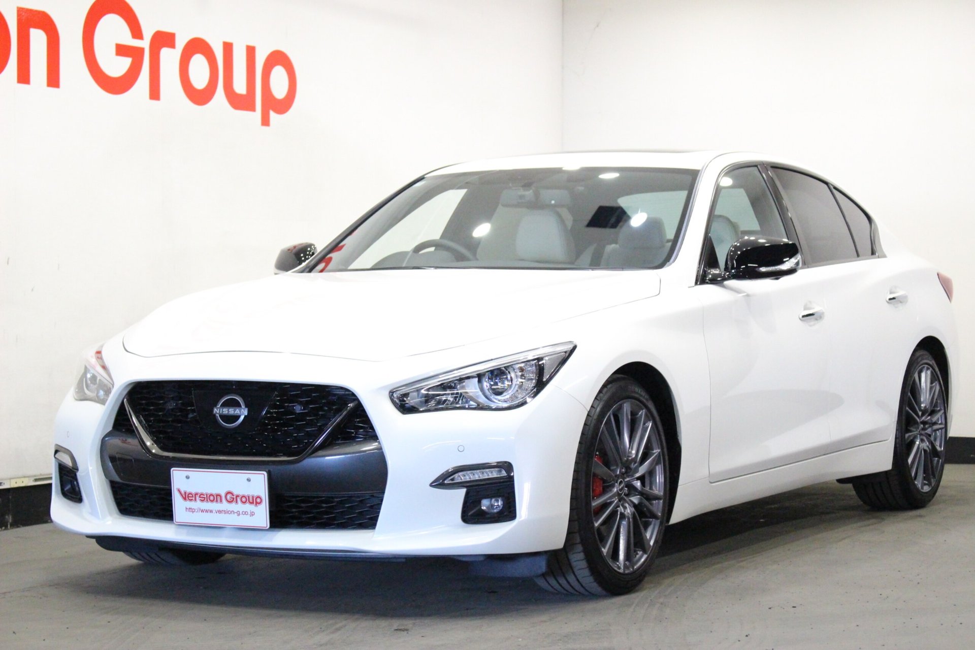 NISSAN SKYLINE - View 1