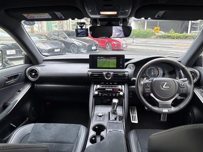 2023 Lexus IS — миниатюра 41