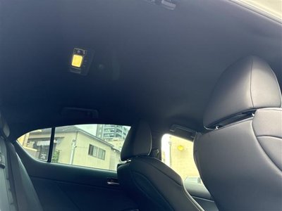 2023 Lexus IS — миниатюра 16