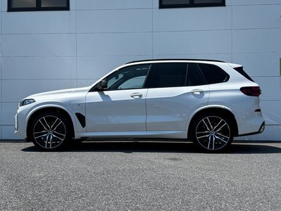 2024 BMW X5 thumbnail 61