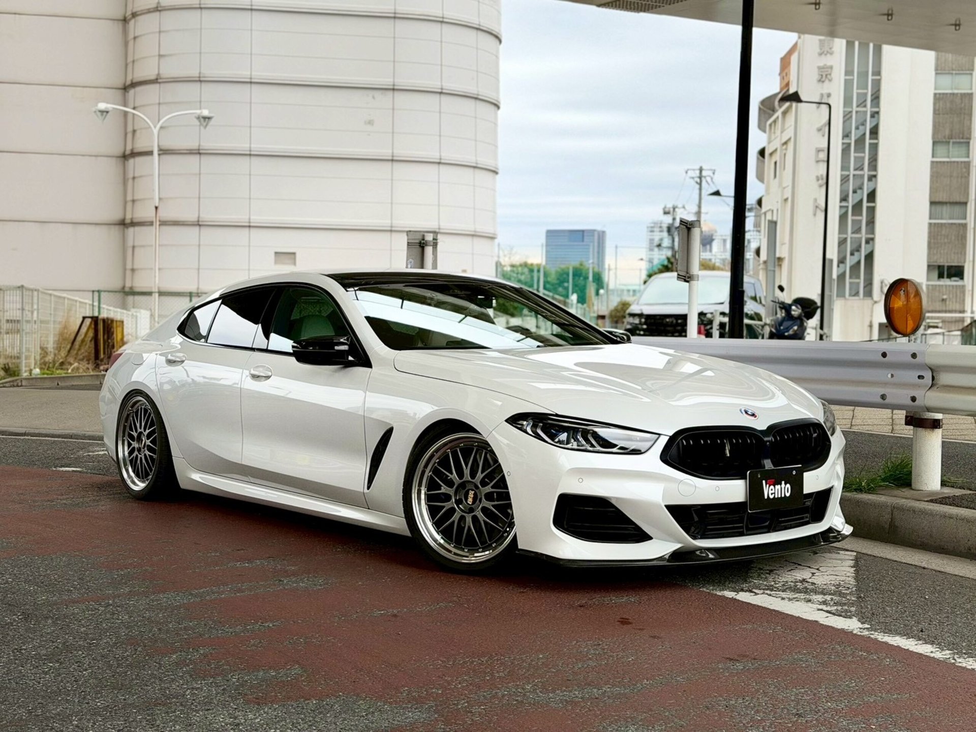 BMW 8 SERIES GRAN COUPE - View 1