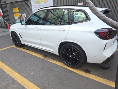 2024 BMW X3 photo 2