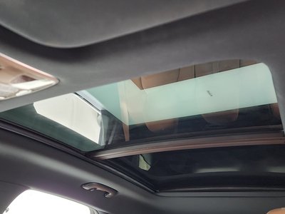 2023 Genesis GV70 — миниатюра 24