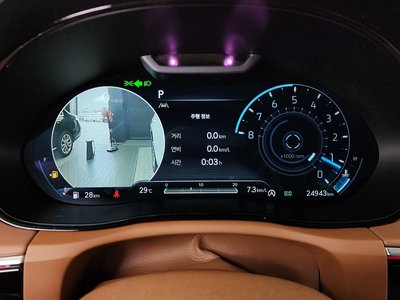2023 Genesis GV70 — миниатюра 11