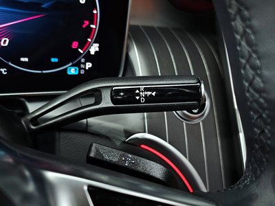 MERCEDES-BENZ GLC - 9