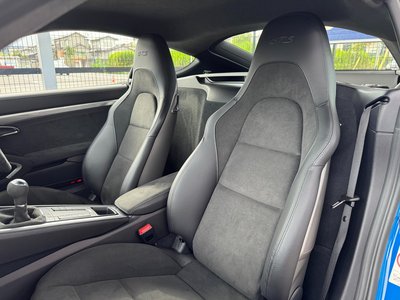صورة مصغرة 43 لـ 2022 Porsche 718