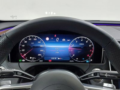 MERCEDES-BENZ E-CLASS - 8